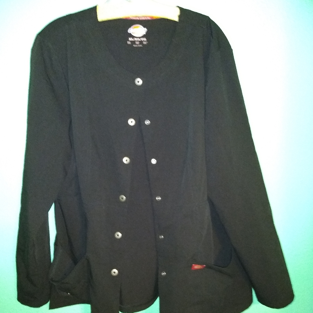 Scrub jacket